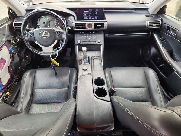 2016 LEXUS IS 300