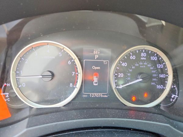 2016 LEXUS IS 300