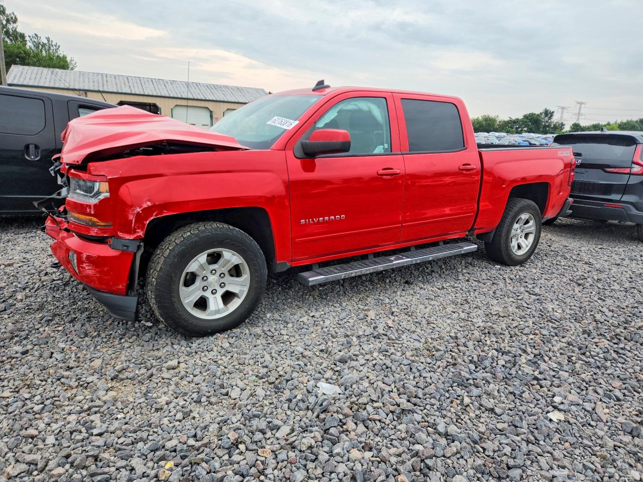 2017 CHEVROLET SILVERADO LT