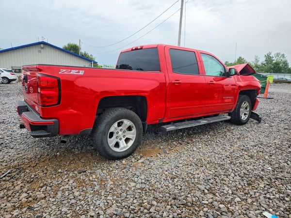 2017 CHEVROLET SILVERADO LT