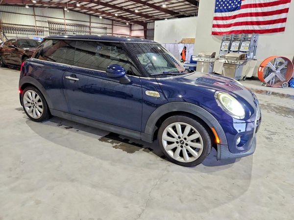 2019 MINI COOPER