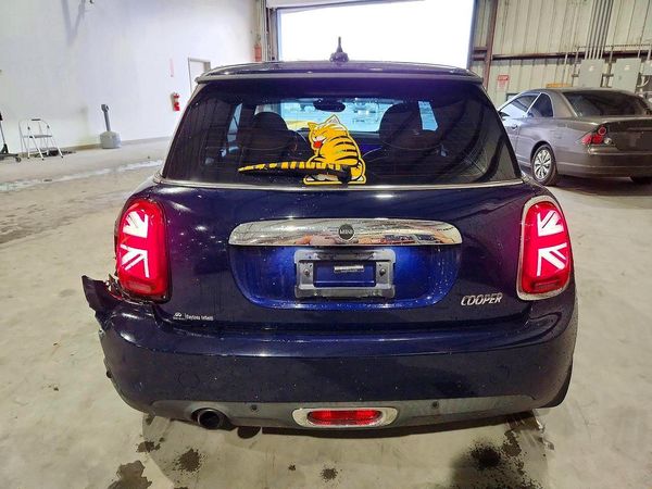2019 MINI COOPER