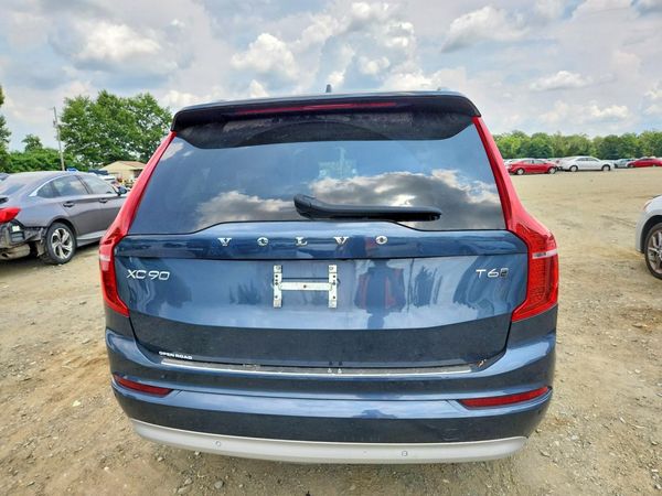 2022 VOLVO XC90 Momentum (excl S60) — DIRR