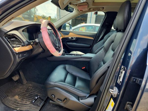 2022 VOLVO XC90 Momentum (excl S60) — DENT