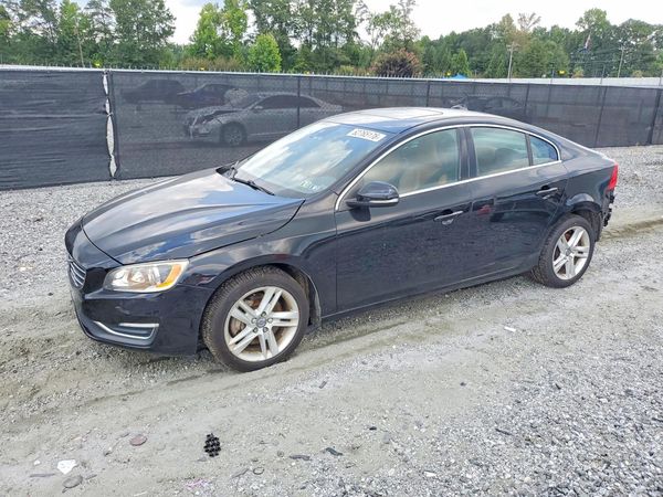 2015 VOLVO S60 Premier (non R design)