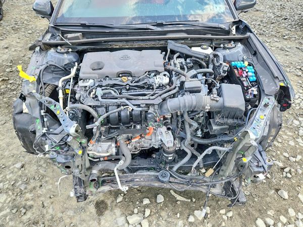 2025 TOYOTA CAMRY — Engine bay