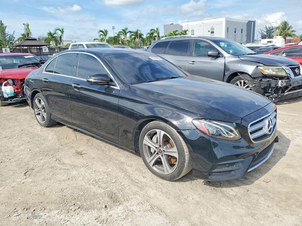 2020 MERCEDES-BENZ E-CLASS E350 — Passenger 3/4