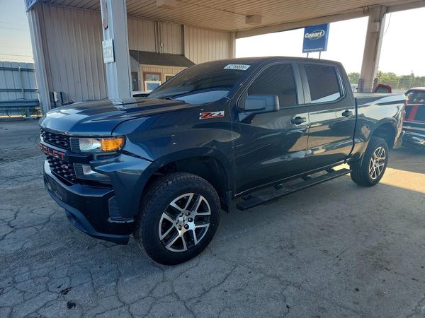 2019 CHEVROLET SILVERADO Trail Boss Custom