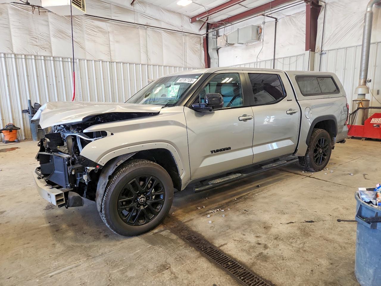 2025 TOYOTA TUNDRA