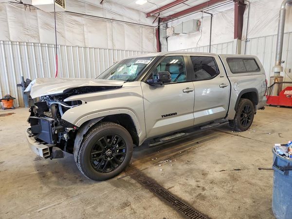 2025 TOYOTA TUNDRA