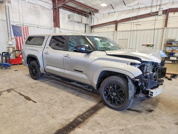 2025 TOYOTA TUNDRA