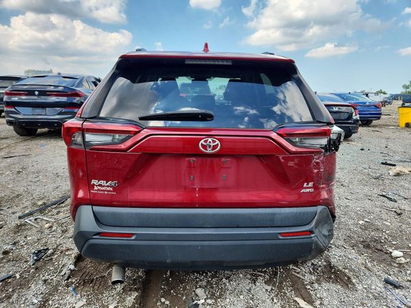 2019 TOYOTA RAV4 LE