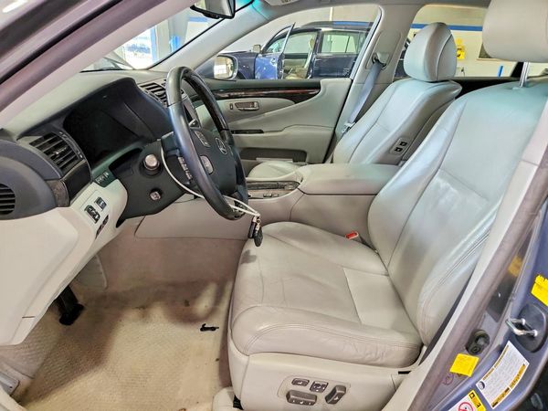 2012 LEXUS LS 460