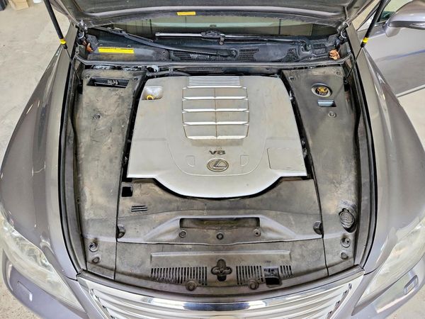 2012 LEXUS LS 460