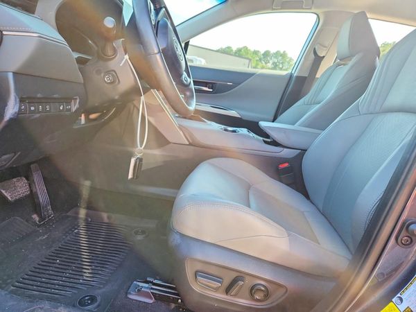 2023 TOYOTA VENZA