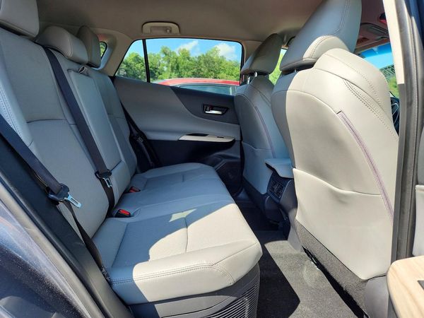 2023 TOYOTA VENZA