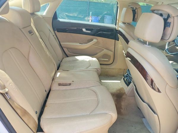 2013 AUDI A8