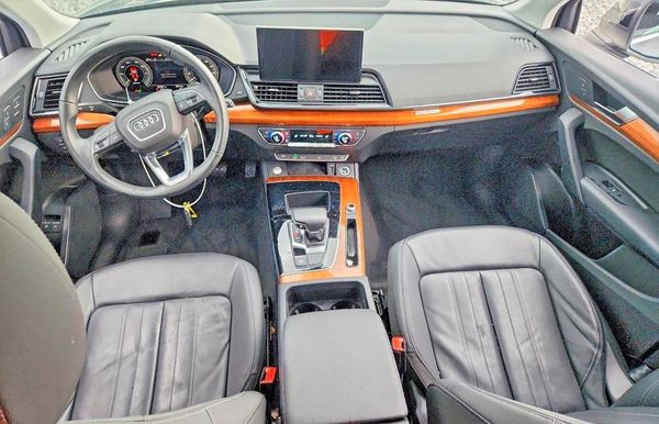 2021 AUDI Q5 E