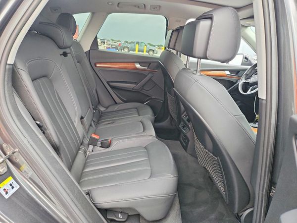 2021 AUDI Q5 E