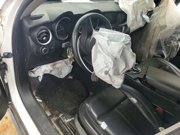 2019 ALFA ROMEO STELVIO AWD — CKPT