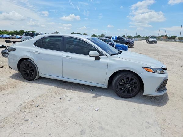 2023 TOYOTA CAMRY