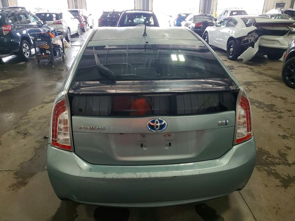 2015 TOYOTA PRIUS