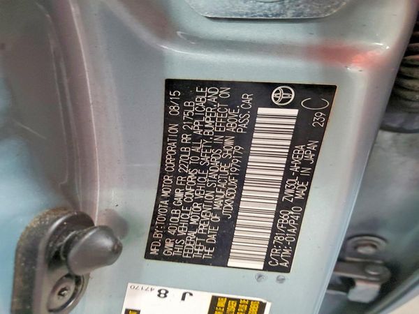 2015 TOYOTA PRIUS