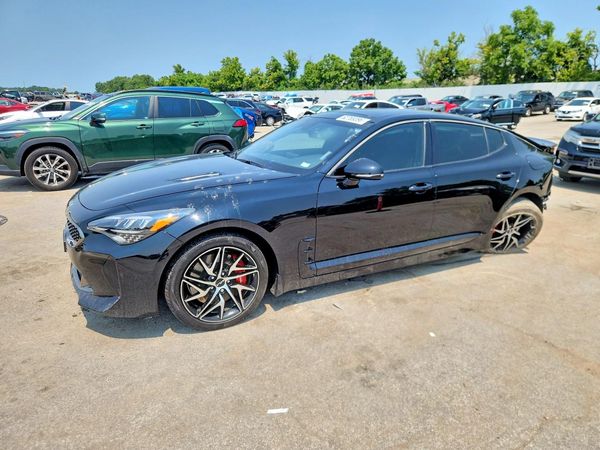 2023 KIA STINGER