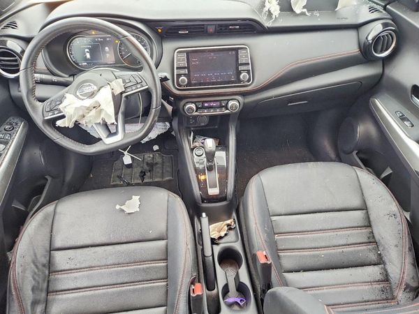 2019 NISSAN KICKS