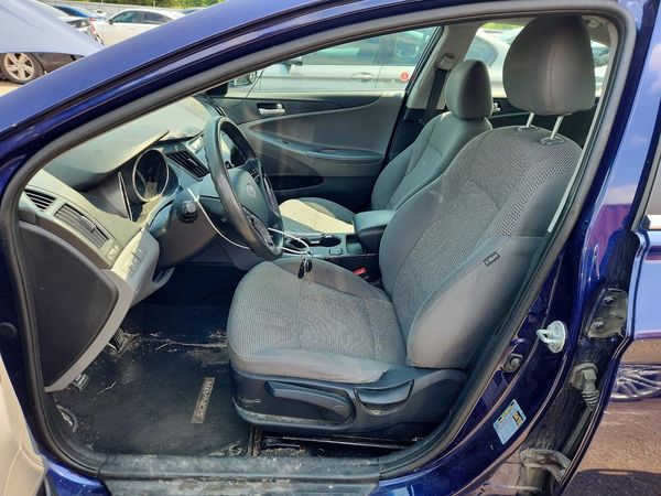 2012 HYUNDAI SONATA Middle-low level