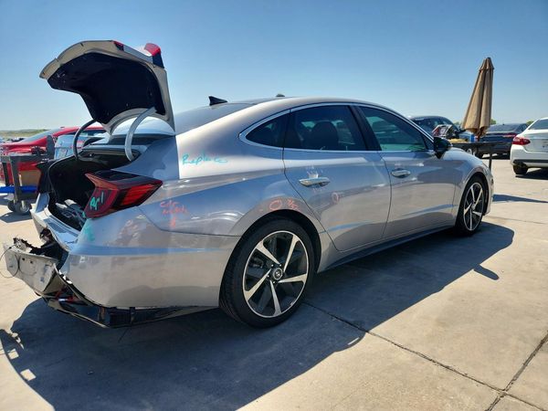 2023 HYUNDAI SONATA