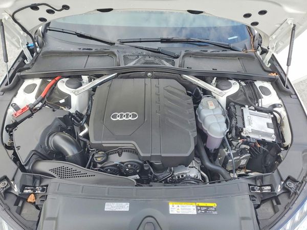 2023 AUDI A4 quattro Premium