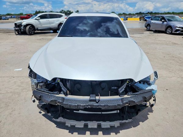 2023 LEXUS IS 300 Comfort