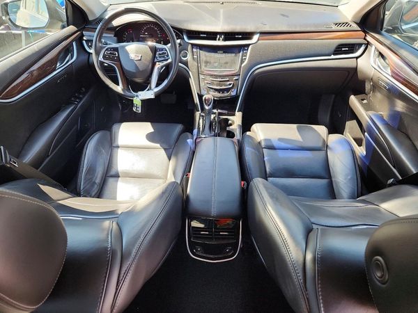 2016 CADILLAC XTS Luxury
