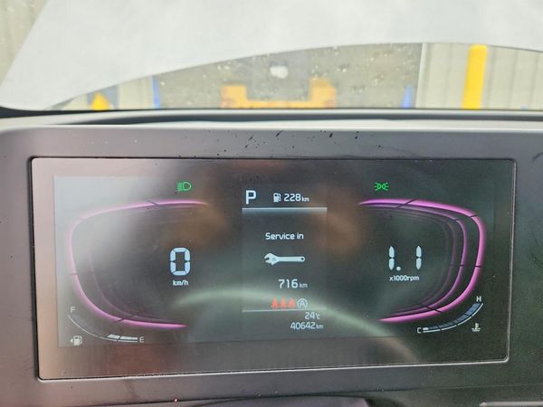 2024 KIA SPORTAGE LX