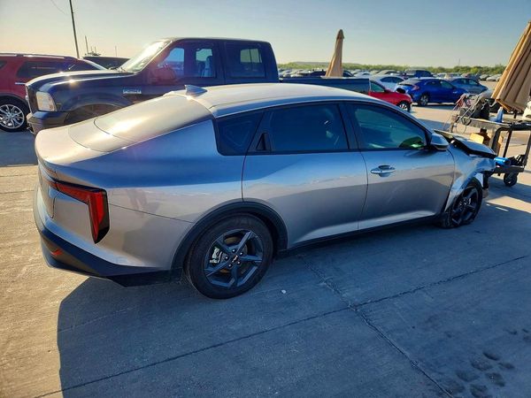 2026 KIA K4 LX, LXS