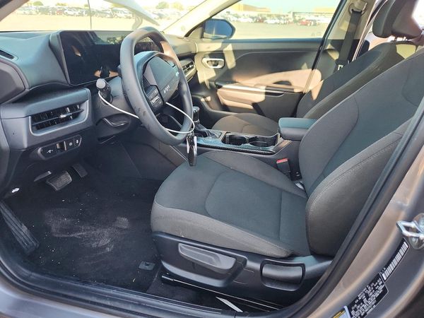 2026 KIA K4 LX, LXS