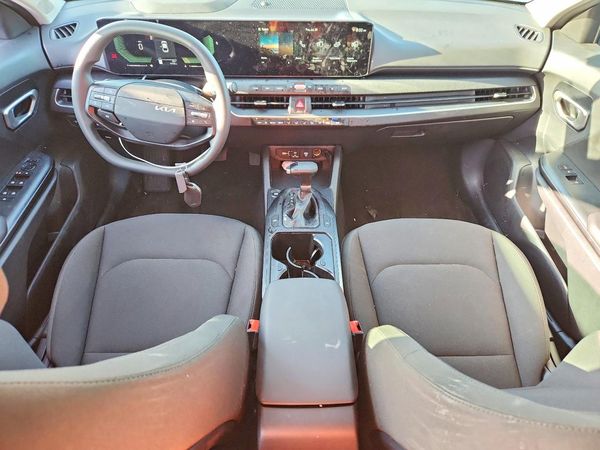 2026 KIA K4 LX, LXS