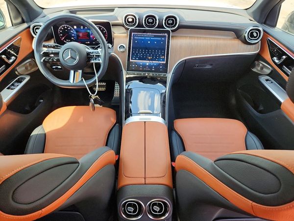 2024 MERCEDES-BENZ GLC