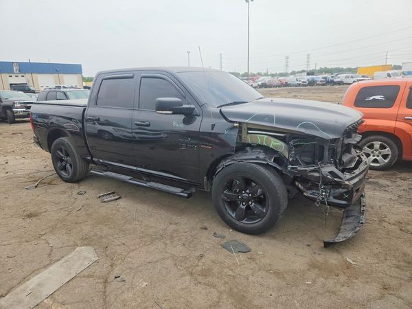 2018 RAM 1500 SLT