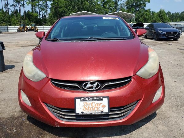 2013 HYUNDAI ELANTRA