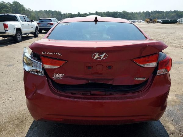2013 HYUNDAI ELANTRA