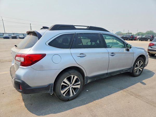 2018 SUBARU OUTBACK Limited+M/R