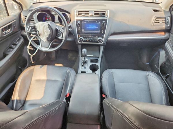 2018 SUBARU OUTBACK Limited+M/R