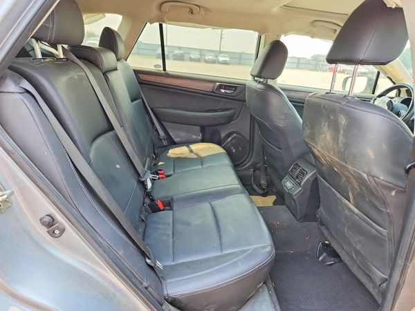 2018 SUBARU OUTBACK Limited+M/R