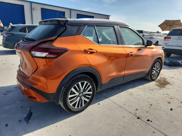 2021 NISSAN KICKS
