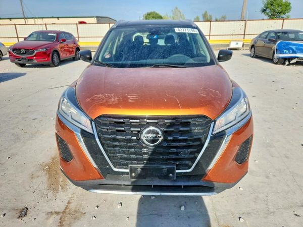 2021 NISSAN KICKS
