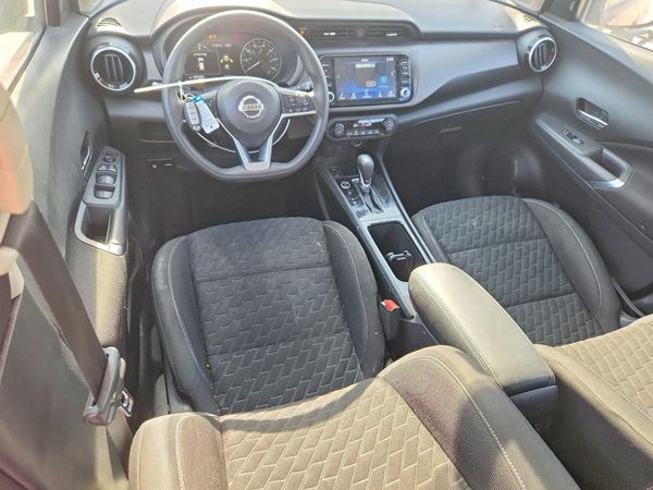 2021 NISSAN KICKS