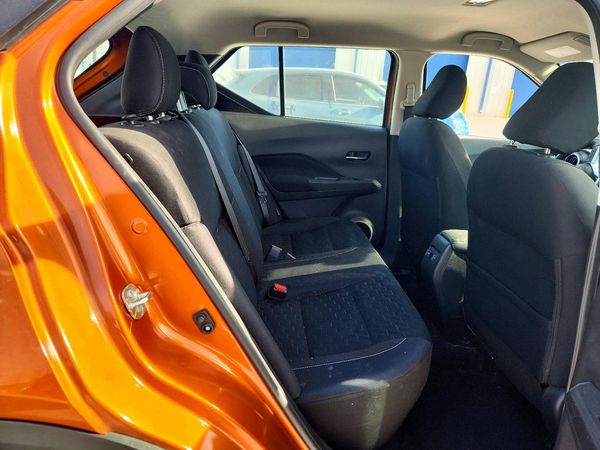 2021 NISSAN KICKS