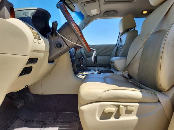 2017 INFINITI QX80